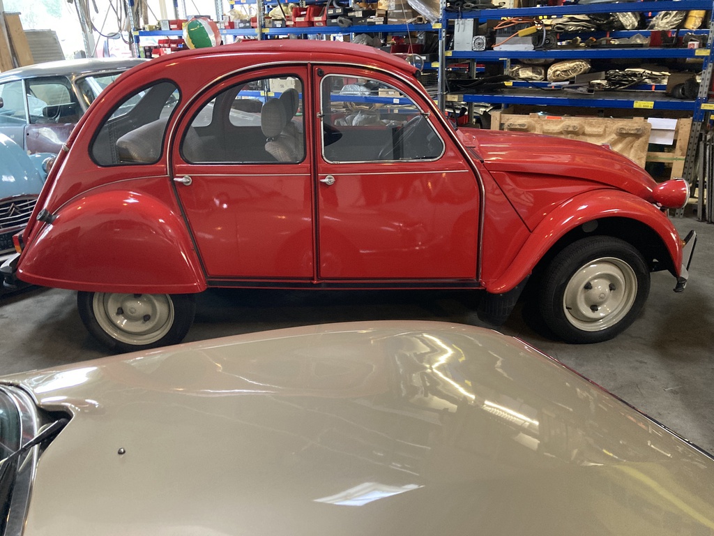 2CV6 I.Hand