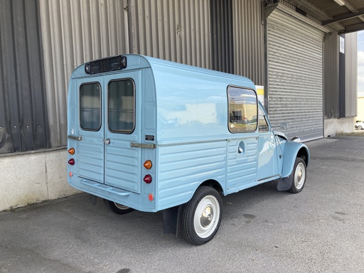[AK] 2CV AK400